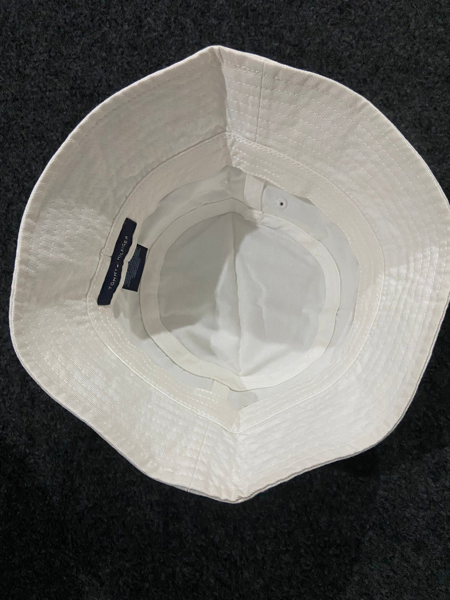 Tommy Hilfiger Prep White Bucket Hat – Unisex